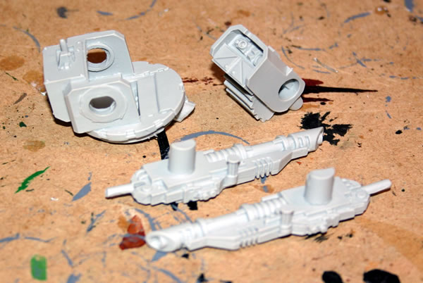 These are the extra resin pieces you get with the basic plastic Rhino kit.