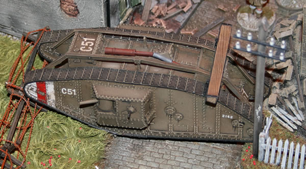 It's a well painted tank, excellent weathering.